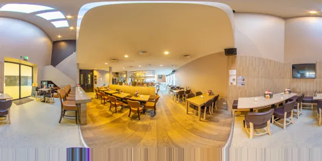 Theatercafé Het derde Bedrijf, Café