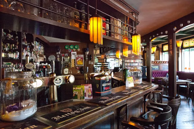De Turfsteker • Ierse Pub • Restaurant • Zalen