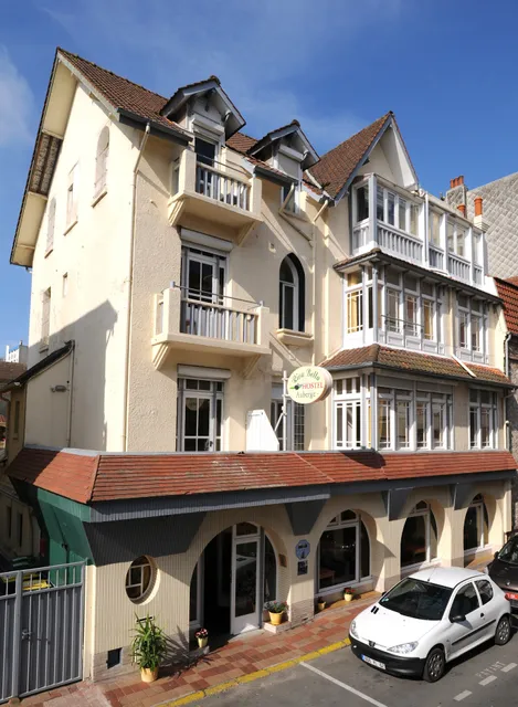 Auberge de Jeunesse Riva Bella