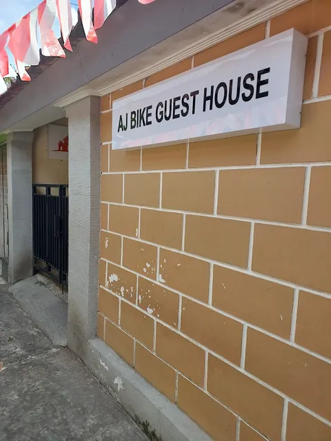 AJ Bike Guest House