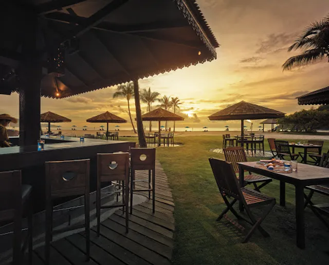 Sampan Bar at Shangri-La Rasa Ria, Kota Kinabalu