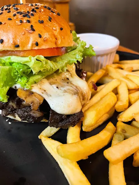 La Sierra - Tragos e Cocina