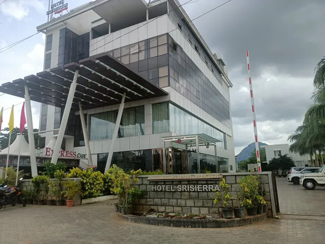 Hotel Sri Sierra