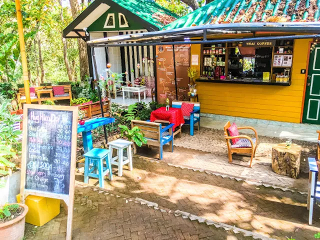 Hug Him Doi Thai Coffee