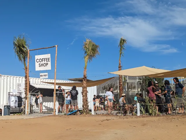 Cerritos Beach Dogs Café