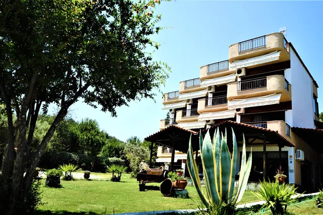 Πανσιόν Καρβουνόσκαλα (Pension Karvounoskala)