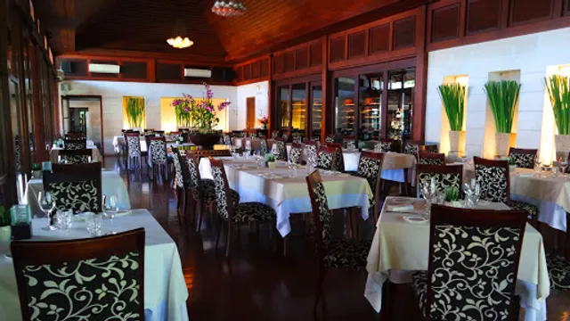 The Village Cucina Italiana