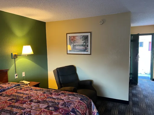 Family Budget Inn Harrison