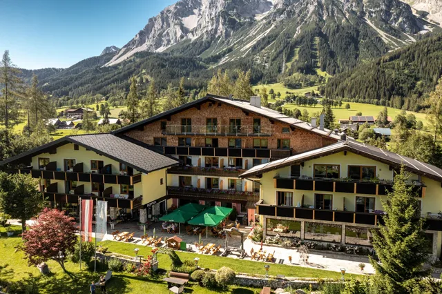 Hotel Almfrieden & Romantikchalet