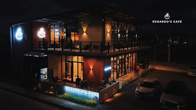 Edgardo’s Café