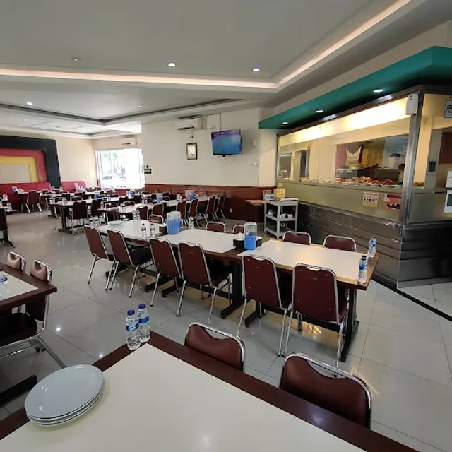 Restoran Simpang Raya Istana Ayam Pop Ancol