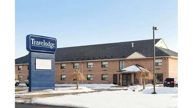 Travelodge by Wyndham Windsor