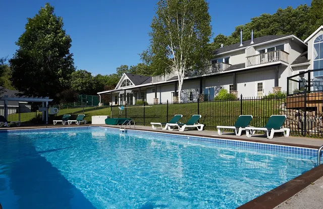 Sir Sam's Inn and Spa- Ontario's Cottage Country Adult Resort