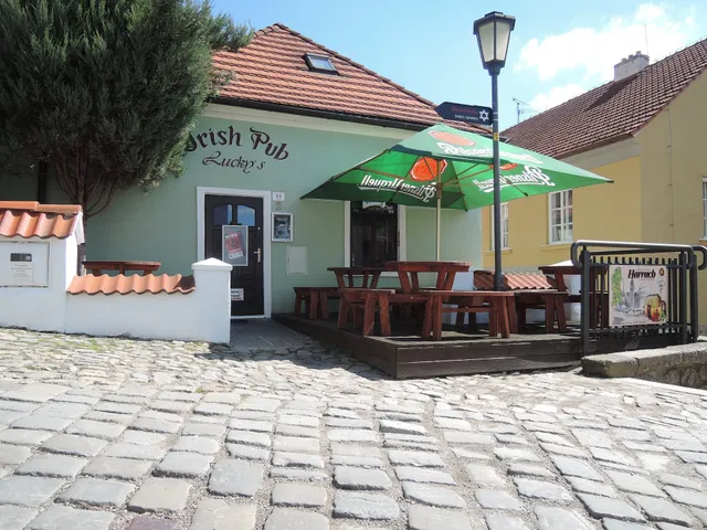 Lucky's Original Irish Pub