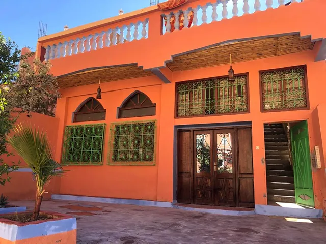 HAPPY NOMAD RESTAURANT