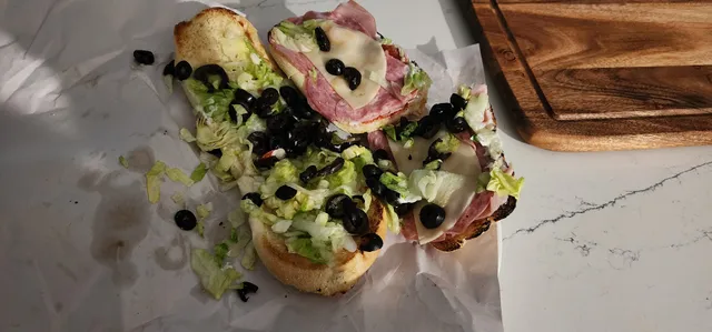 Bob’s Sub & Sandwich Shop