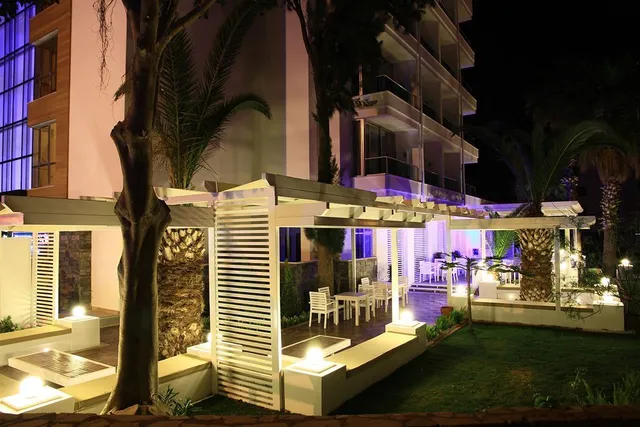 Munamar beach residence