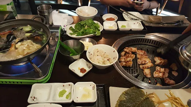 Hwapo Korean BBQ restaurant Hannam Branch | Samgyeopsal | 五花肉 | サムギョプサル| 화포식당 한남점