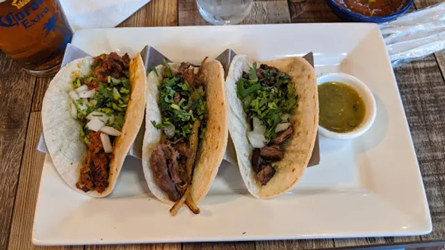 Rojo Cocina Mexicana & Cantina