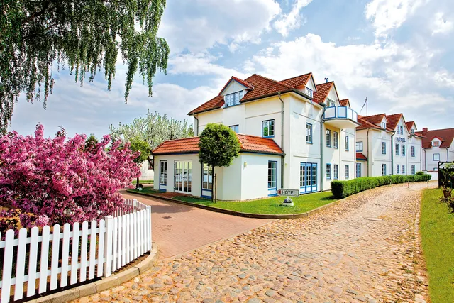 HOTEL INGEBORG - Waren (Müritz) - 3 Sterne Superior