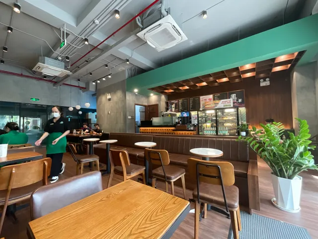 Phuc Long Coffee & Tea (Phúc Long Hutech Q.9)