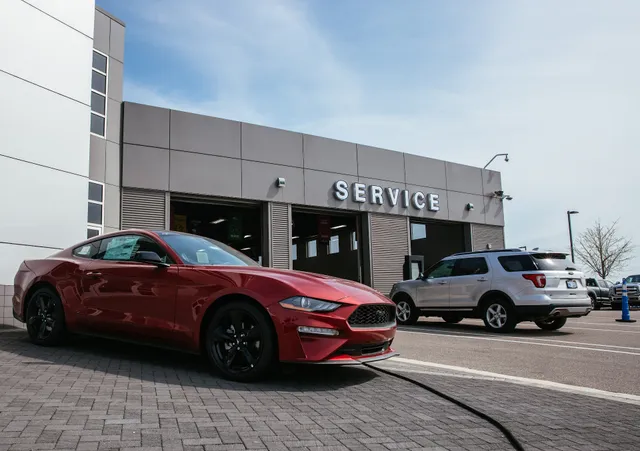 Serra Ford Farmington Hills