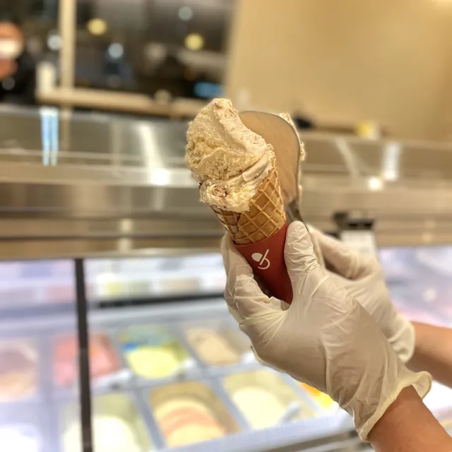 GELATERIA solege 北加賀屋店