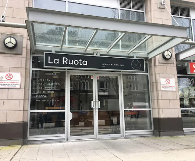 La Ruota Pizzeria Coquitlam