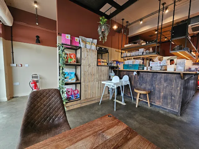 Honey + Harvey - Melton