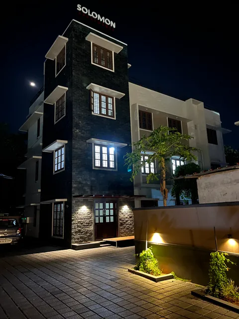 Solomon Apartments & Homestay