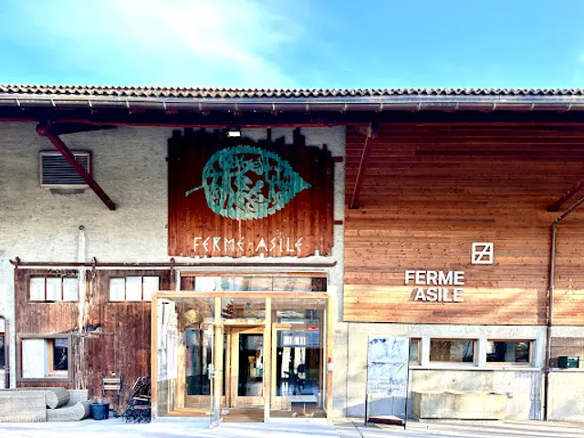 Ferme-Asile, Le Restaurant