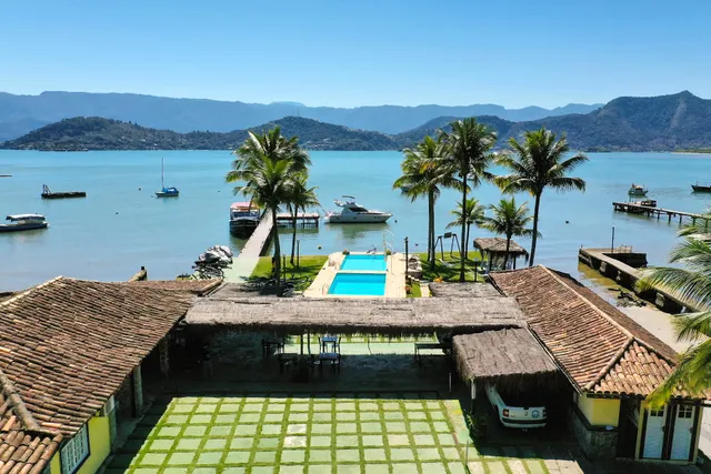 Aquamaster Inn Dive Resort