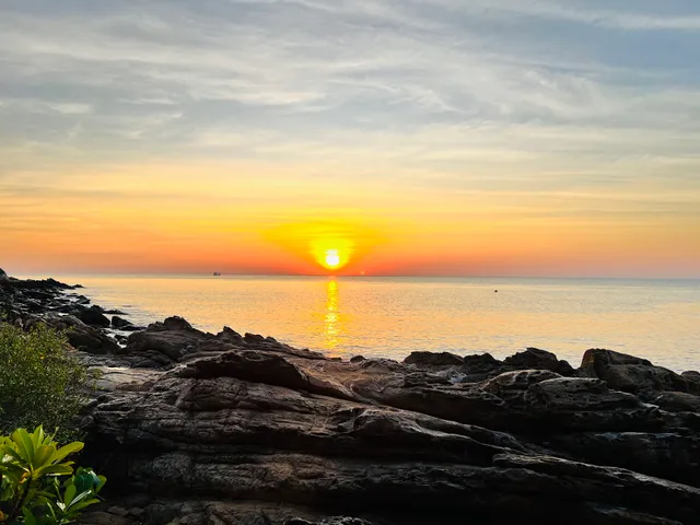 Koh Samet Sunrise And Sunset Viewpoint