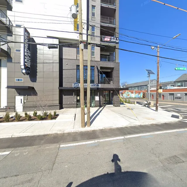 Link Apartments® Mint Street