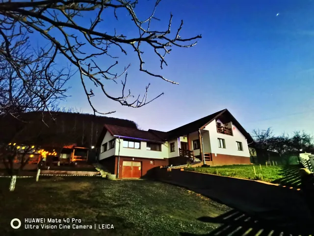 Asociatia Vatra Străbunilor