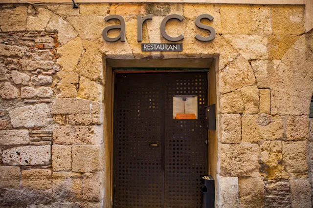 Arcs Restaurant