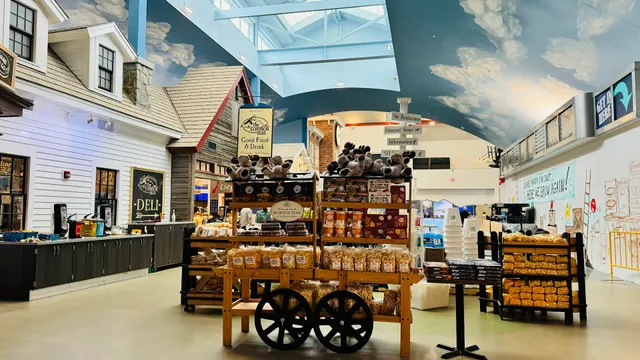 Hooksett Welcome Center - Southbound