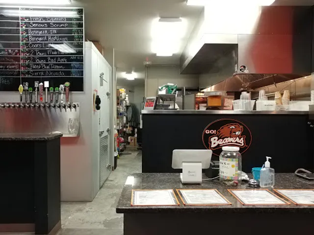 The Beaver Hut Dam Growlers