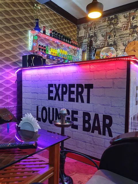 Expert lounge_bar
