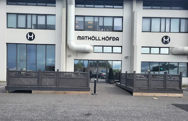 Mathöll Höfða
