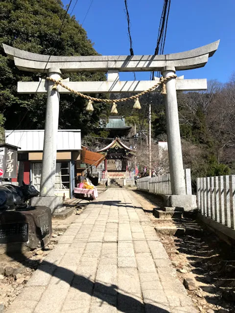 Tsukubasan Shrine Otorii