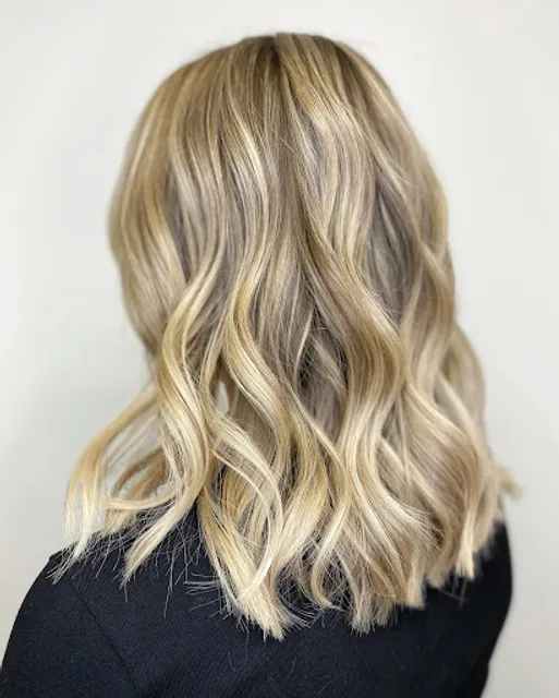 BOÉMI PARIS | EXPERT BALAYAGE | COLORISTE | PARIS 5 📍