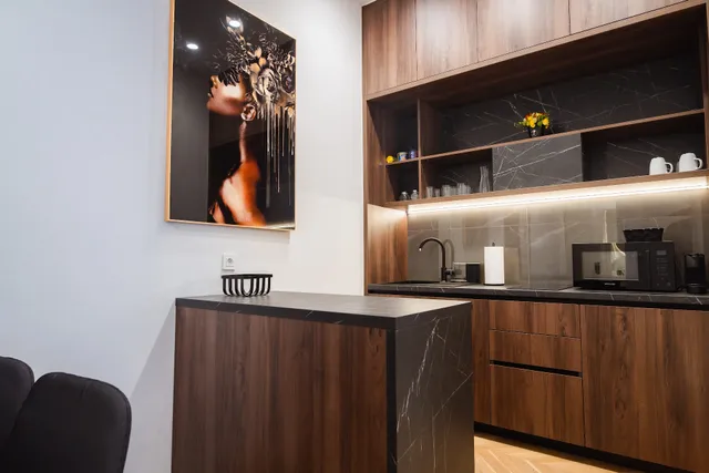 Royal Central Apartments