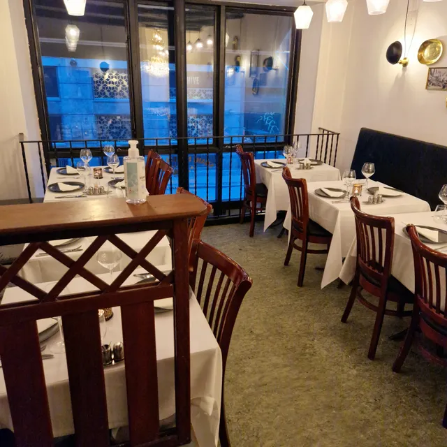 Shahi indian Restaurant.