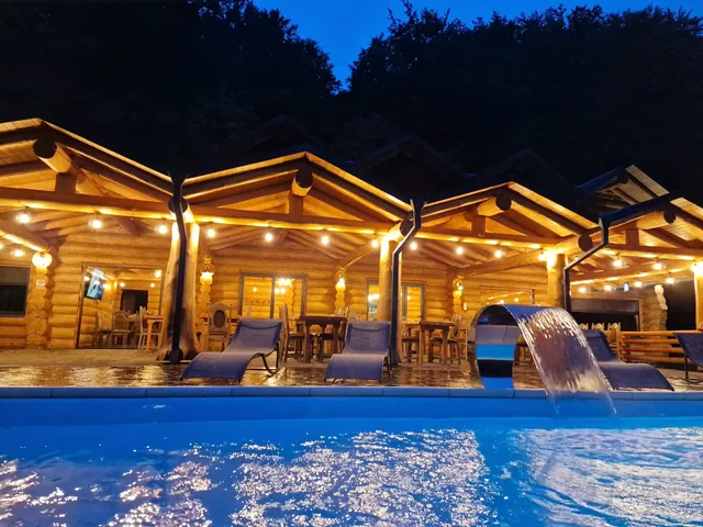 Restaurant Vânătoresc - Bârlogul Ursului