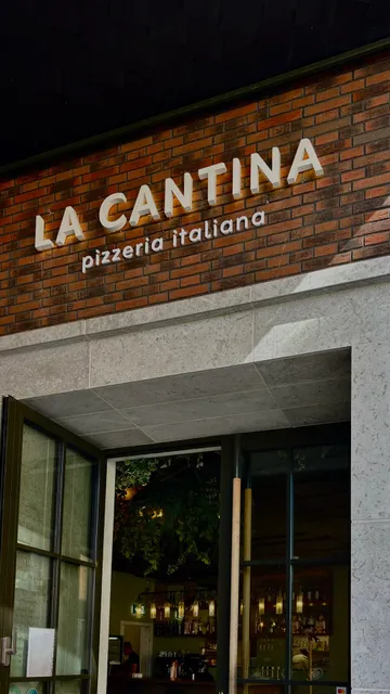 La Cantina