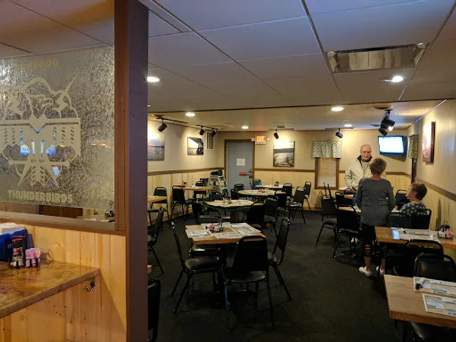 Quindts Towne Lounge & Eating House