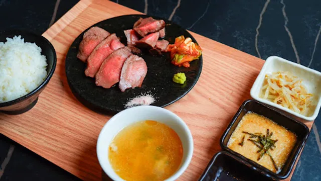 Shinjuku Japan Beef& Tonge Restaurant Shiro ka Kuro