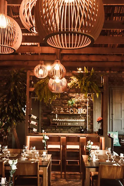 Cobo Restaurante & Wine Bar
