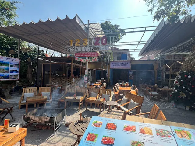 Pig family cafe & restaurant